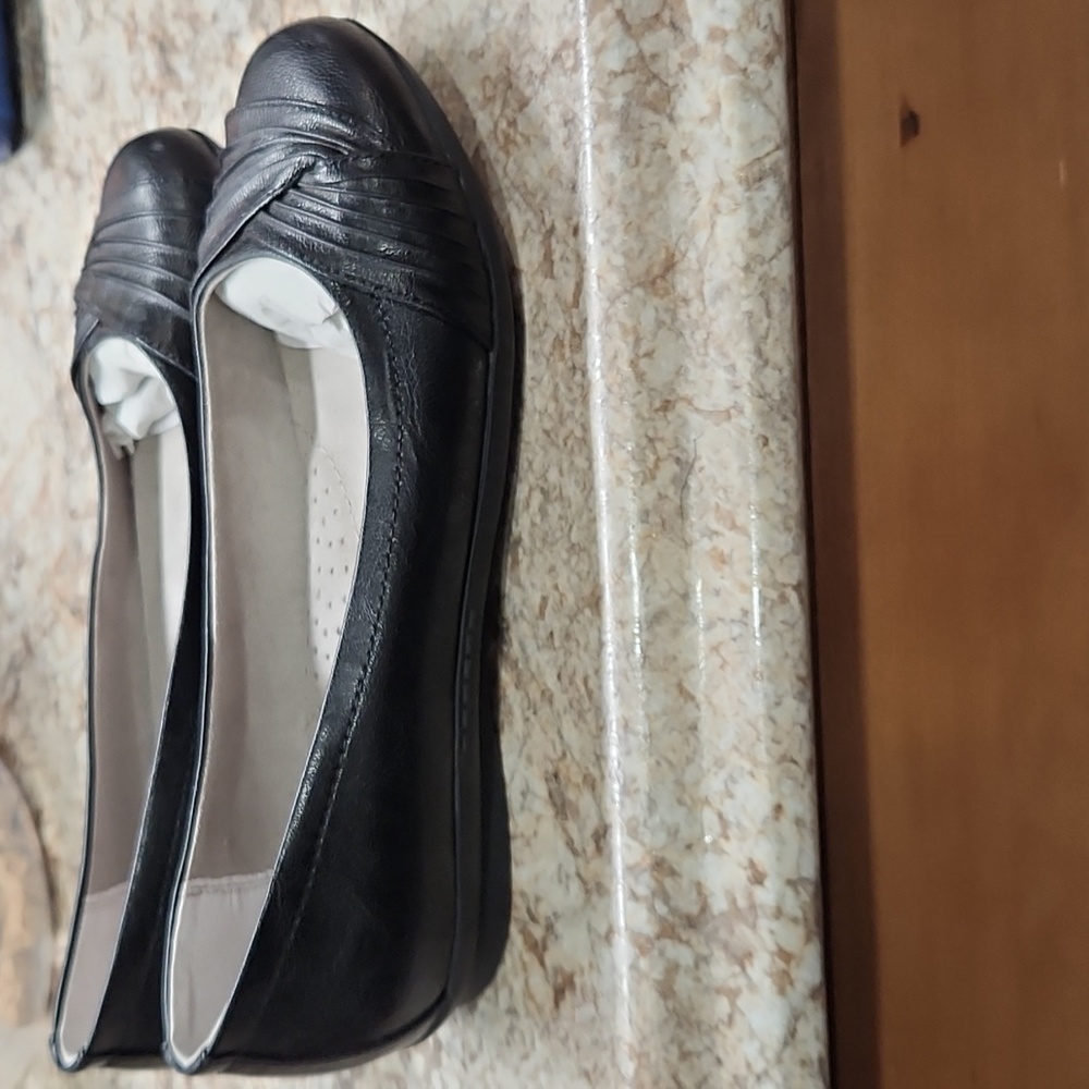 Brand New Cliffs sz8 Real Leather
